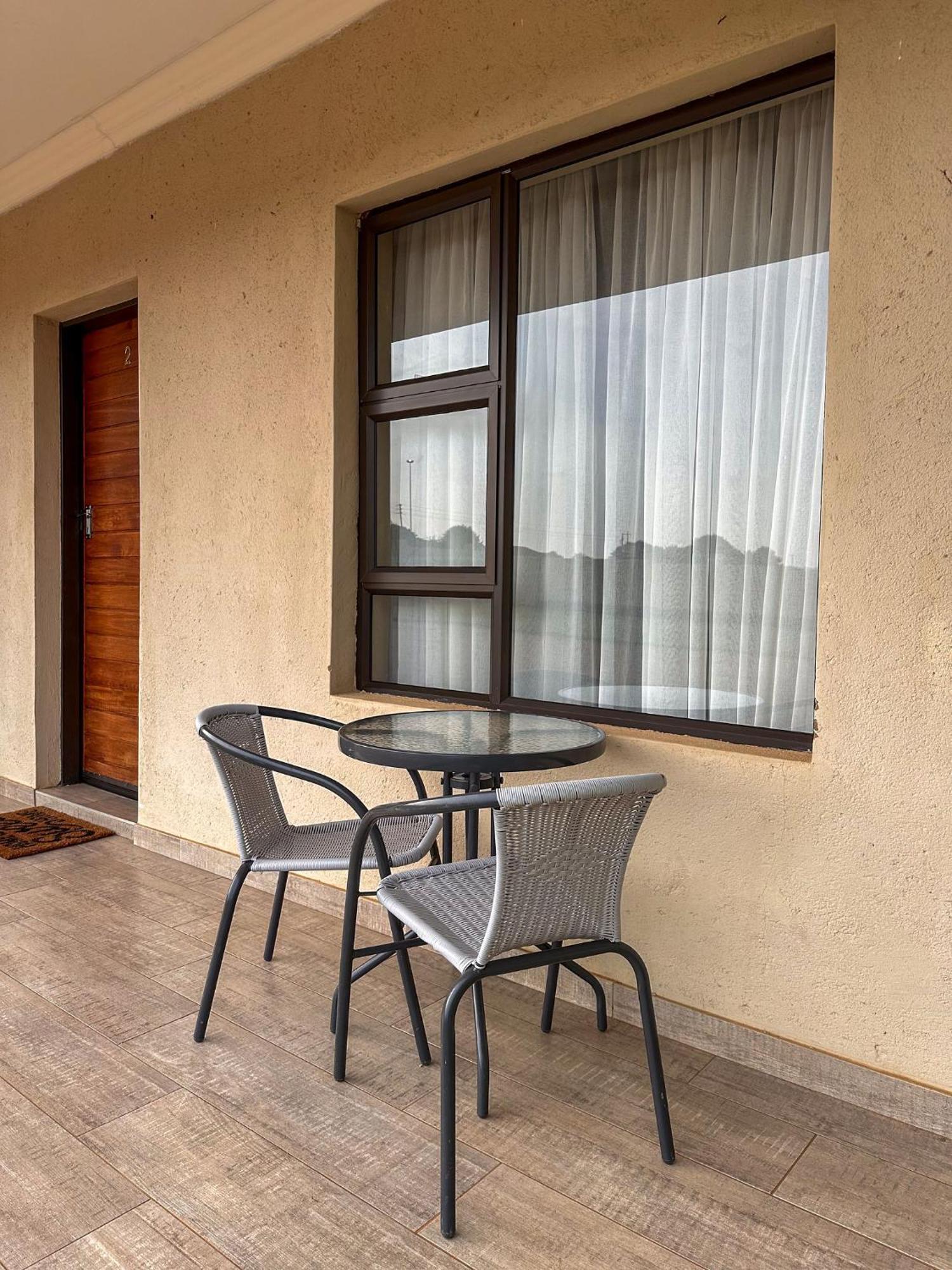 Andrimat Roadside Guest Lodge Mogwase 外观 照片
